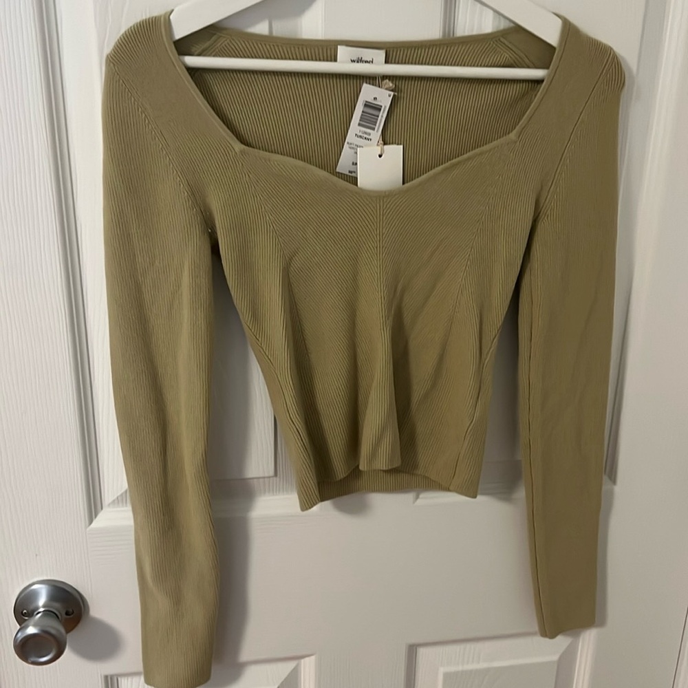 Aritzia/Wilfred - Green long-sleeve fitted knit - S/P